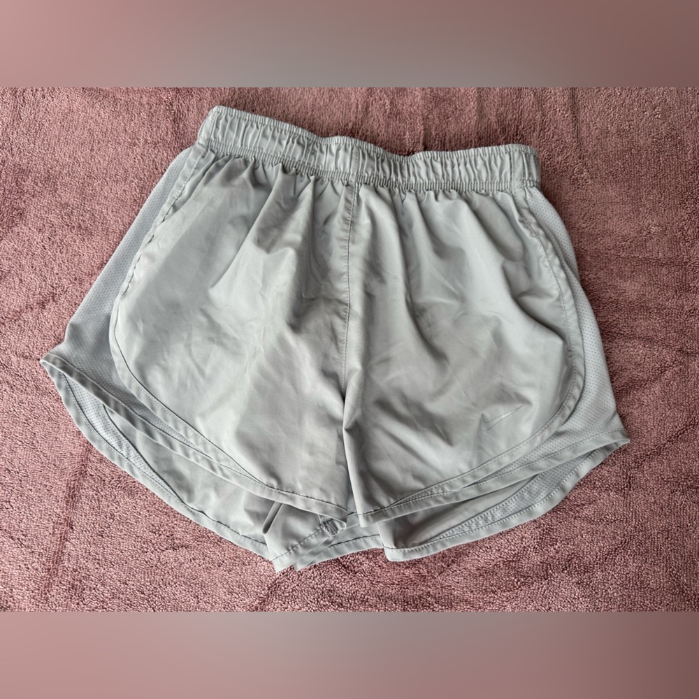 Nike Women's Light Gray Athletic Shorts